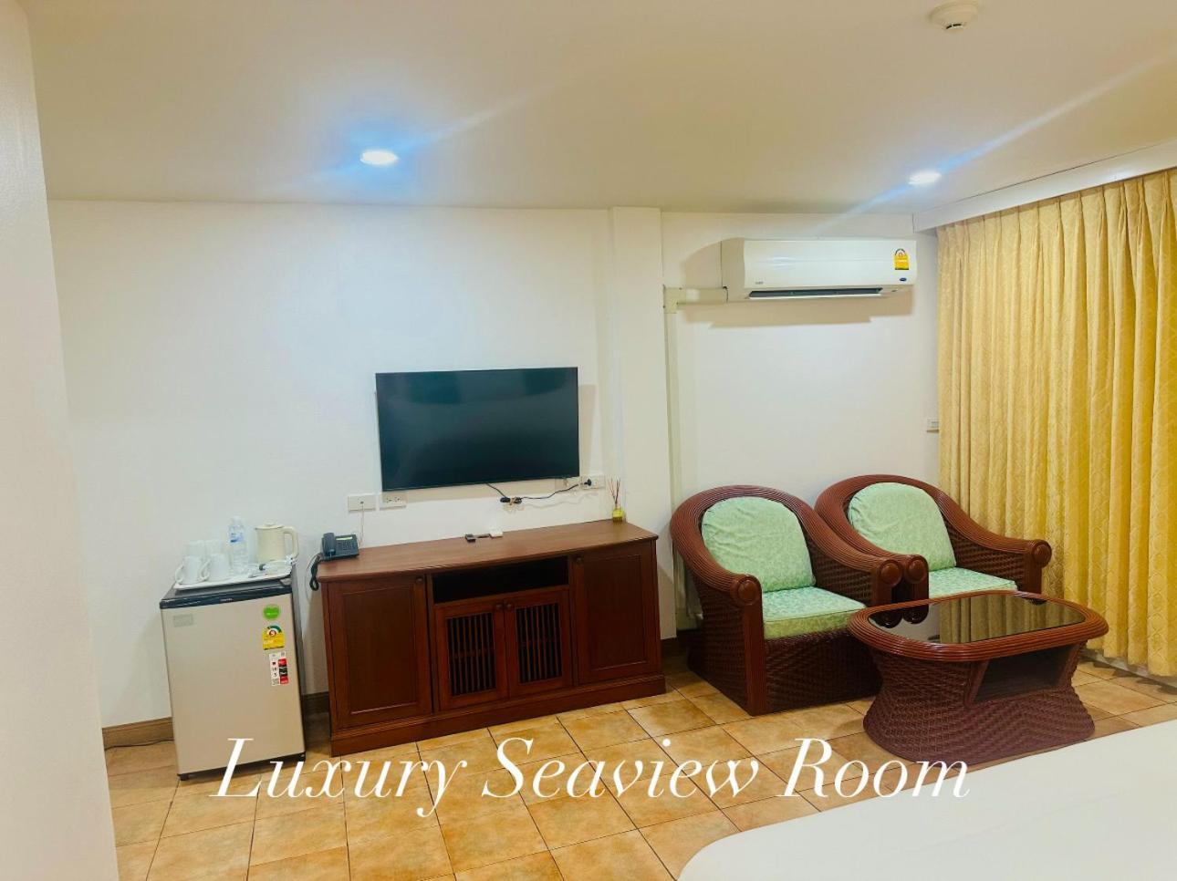 Surin Bay Inn Esterno foto